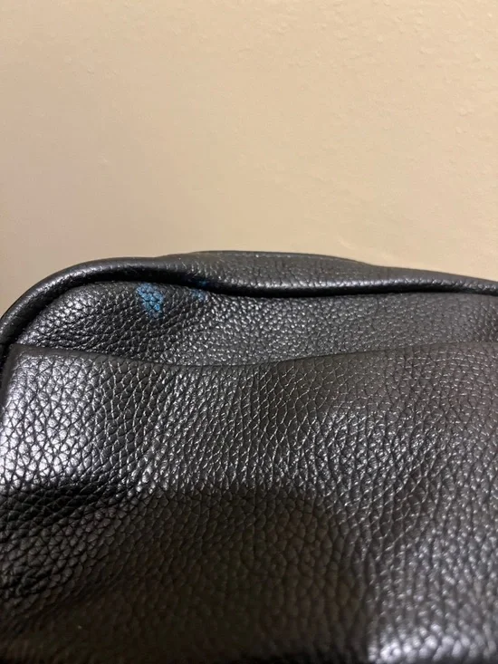 Tory Burch Black Pebbled Leather Logo Camera Crossbody with Gold Hardware - Picture 5 of 7